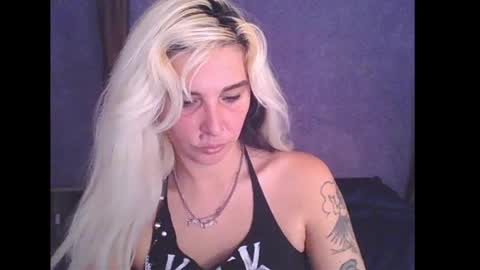 Snapshot of sindyrocker89 chatting on July 2026 09:25:01 PM Aussie Sindy Rocker online show from July 2026 09:25:01 PM