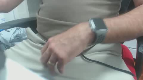 sineley online show from November 2025 03:00:02 PM