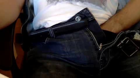 Snapshot of sinthesi chatting on October 2025 08:34:02 AM Alex online show from October 2025 08:34:02 AM