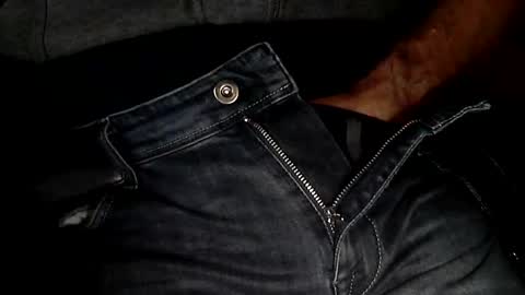 Snapshot of sinthesi chatting on October 2025 04:35:02 AM Alex online show from October 2025 04:35:02 AM