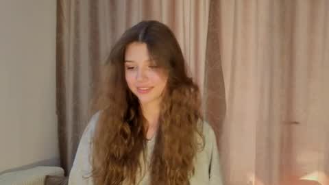 Snapshot of siobhanarquette chatting on May 2026 01:05:02 PM Lia online show from May 2026 01:05:02 PM