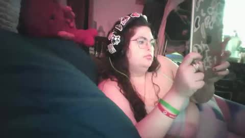 Siofra online show from February 2025 05:41:01 AM