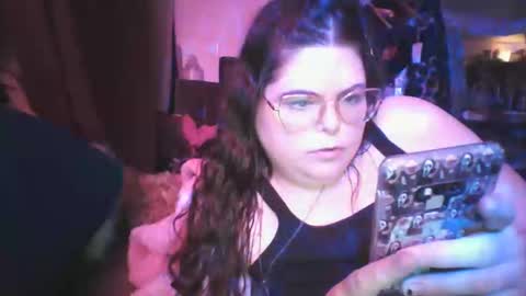 Siofra online show from February 2025 10:41:01 AM