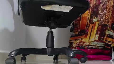 only foot                         worshipers here online show from February 2025 01:30:02 AM