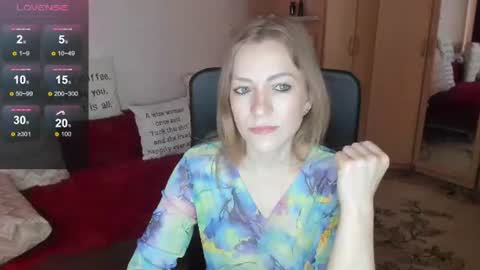 Snapshot of sirenasilk chatting on June 2026 07:36:02 AM sirenasilk online show from June 2026 07:36:02 AM