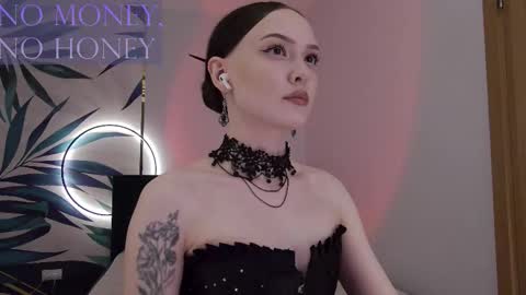 Goddess Sirena online show from March 2026 01:57:02 PM