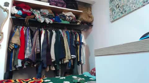 siriss_boyrag online show from February 2025 04:09:02 PM