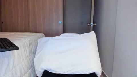 Snapshot of sirs_papi chatting on February 2026 04:43:02 AM Call me papi online show from February 2026 04:43:02 AM