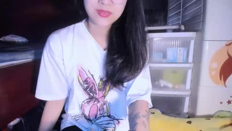 Snapshot of sisi_baby chatting on October 2025 06:54:02 AM julila online show from October 2025 06:54:02 AM