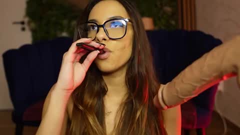 Dee online show from March 2026 09:32:02 PM