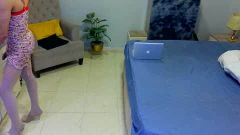 D i f a  Ana Arbeh shemale online show from April 2026 10:46:01 AM