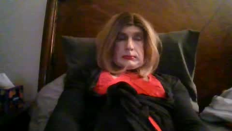 wants to suck cock online show from March 2026 02:04:01 AM