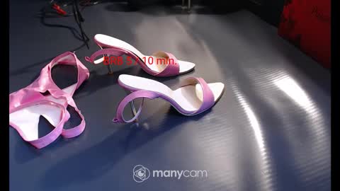 Snapshot of sissyslut6111 chatting on September 2025 09:42:02 AM Sissyslut6111 online show from September 2025 09:42:02 AM