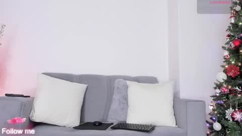 Snapshot of skadi_1 chatting on December 2025 11:24:01 PM Skadi online show from December 2025 11:24:01 PM