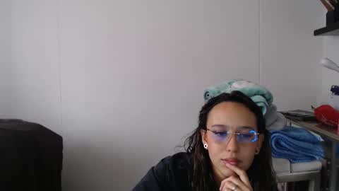 Alice online show from February 2025 07:09:01 PM