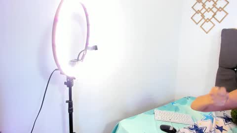 Skarleth online show from February 2025 12:43:02 PM