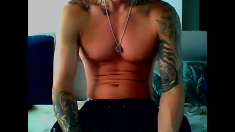 Snapshot of skater19xxx chatting on February 2025 02:57:01 PM miguel online show from February 2025 02:57:01 PM