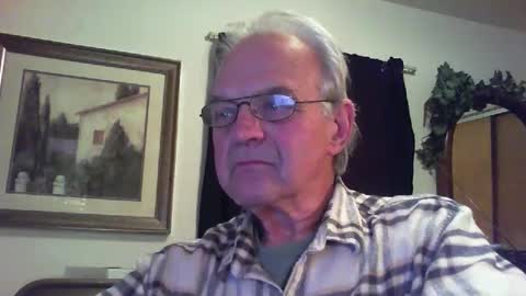 skeeeziks online show from May 2026 01:32:02 AM