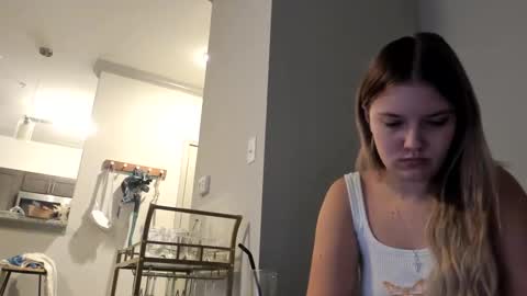 Snapshot of skiimaskabby chatting on September 2025 12:05:01 AM skiimaskabby online show from September 2025 12:05:01 AM