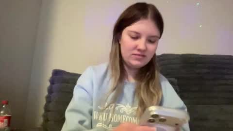 skiimaskabby online show from February 2026 12:38:01 AM