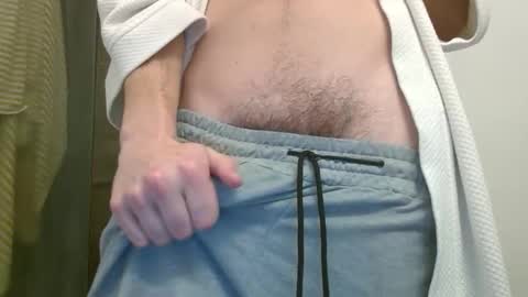 Snapshot of skindiana_bones chatting on February 2026 05:30:02 AM skindiana_bones online show from February 2026 05:30:02 AM