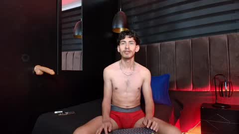 skinny jean  online show from March 2026 03:33:01 PM