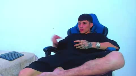 skinny marked online show from December 2025 11:45:02 PM