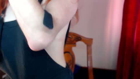 Snapshot of skinny_raven chatting on December 2024 08:36:02 PM Marion online show from December 2024 08:36:02 PM