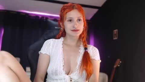 Snapshot of skinny_raven chatting on February 2026 11:09:02 PM Marion online show from February 2026 11:09:02 PM