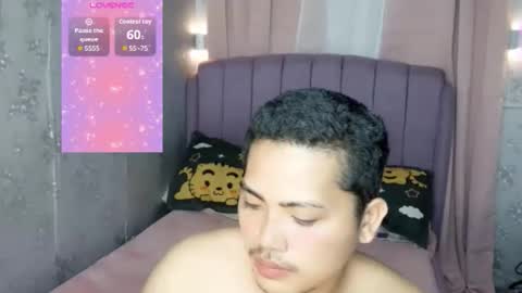 Snapshot of skinnyar chatting on February 2026 05:33:02 AM skinnyar online show from February 2026 05:33:02 AM