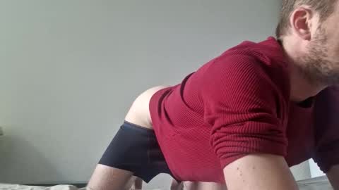 Snapshot of skinnyb24 chatting on May 2026 01:30:01 PM skinnyb24 online show from May 2026 01:30:01 PM