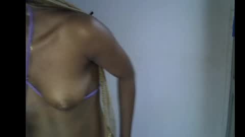 Linda independent model online show from April 2026 06:54:02 PM