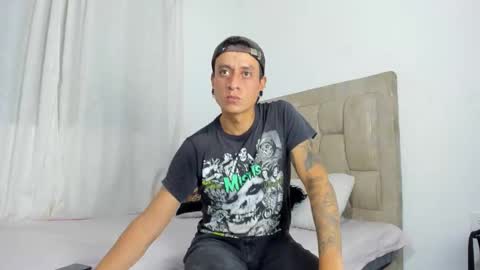 Snapshot of skinnydevil1 chatting on February 2026 04:27:01 AM skinnydevil1 online show from February 2026 04:27:01 AM