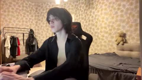 skinnyfitboi online show from April 2026 08:36:02 PM