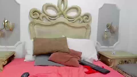 Snapshot of skinnygirl_28 chatting on September 2025 07:57:01 PM SkinnyGirl online show from September 2025 07:57:01 PM