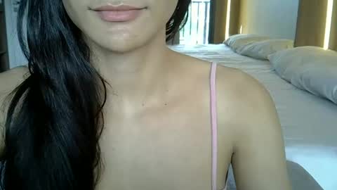 Snapshot of skinnykittencam chatting on October 2025 12:36:01 PM skinnykittencam online show from October 2025 12:36:01 PM