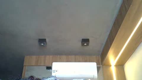 Snapshot of skinnykittencam chatting on November 2025 01:00:01 PM skinnykittencam online show from November 2025 01:00:01 PM