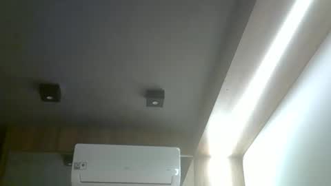 Snapshot of skinnykittencam chatting on November 2025 06:14:02 AM skinnykittencam online show from November 2025 06:14:02 AM