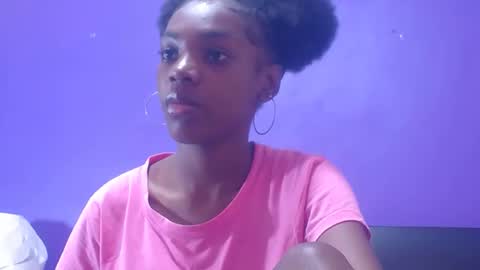 Snapshot of skinnysexy4u chatting on June 2026 02:19:01 PM skinnysexy4u online show from June 2026 02:19:01 PM
