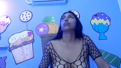 Snapshot of skinnysexzara18 chatting on March 2026 05:19:01 AM zarfa online show from March 2026 05:19:01 AM