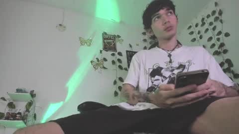 Snapshot of skiny_dann chatting on April 2026 04:54:01 AM skiny_dann online show from April 2026 04:54:01 AM