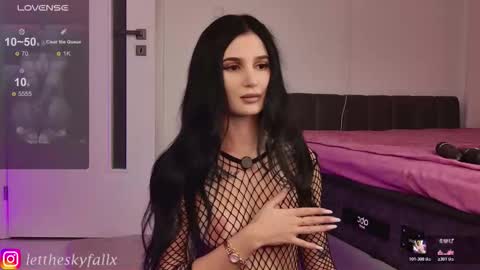 Eliza online show from March 2026 10:16:01 PM