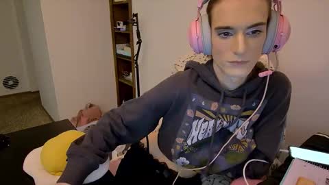 Snapshot of sky4dylancb chatting on November 2025 06:33:02 PM Gem online show from November 2025 06:33:02 PM