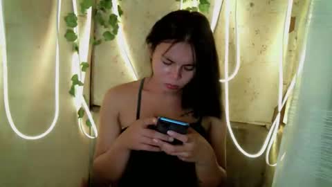 Mj online show from April 2026 12:49:01 PM