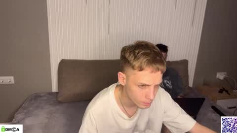 Snapshot of sky_hunter chatting on November 2025 10:19:02 PM sky_hunter online show from November 2025 10:19:02 PM