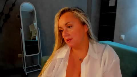 Snapshot of sky_kuper chatting on November 2025 12:11:01 AM Sky online show from November 2025 12:11:01 AM