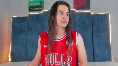 Snapshot of sky_liink chatting on October 2025 10:10:01 PM Santiago online show from October 2025 10:10:01 PM