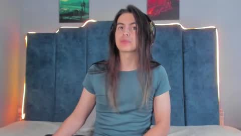 Snapshot of sky_liink chatting on October 2025 10:21:02 PM Santiago online show from October 2025 10:21:02 PM