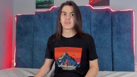 Snapshot of sky_liink chatting on November 2025 10:32:01 PM Santiago online show from November 2025 10:32:01 PM