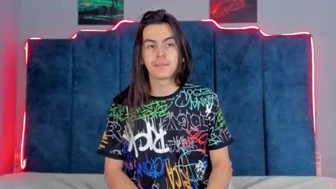 Snapshot of sky_liink chatting on November 2025 11:37:02 PM Santiago online show from November 2025 11:37:02 PM